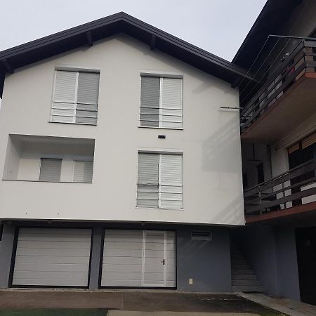 Dass Apartmani Banja Luka Ngoại thất bức ảnh